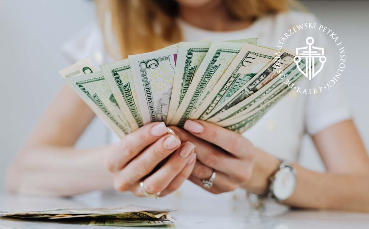 Grafika z banknotami euro i pytaniem o możliwość unieważnienia kredytu w euro.