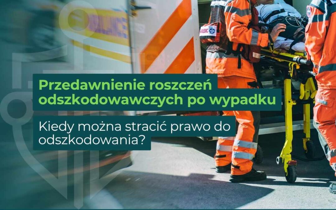 Ratownicy medyczni przy karetce po wypadku