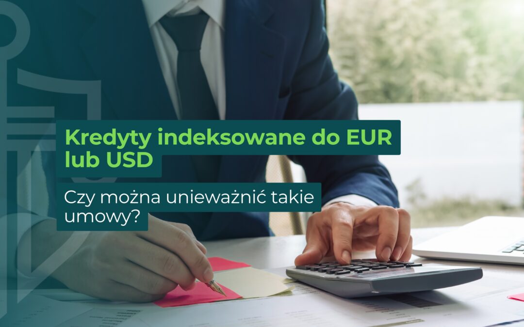 Obrazek przedstawia osobę siedzącą przy biurku, trzymający czarny kalkulator i różowe karteczki.